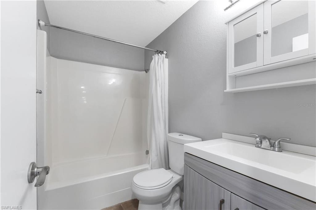 22375 Edgewater Dr # 224 Property Photo 15