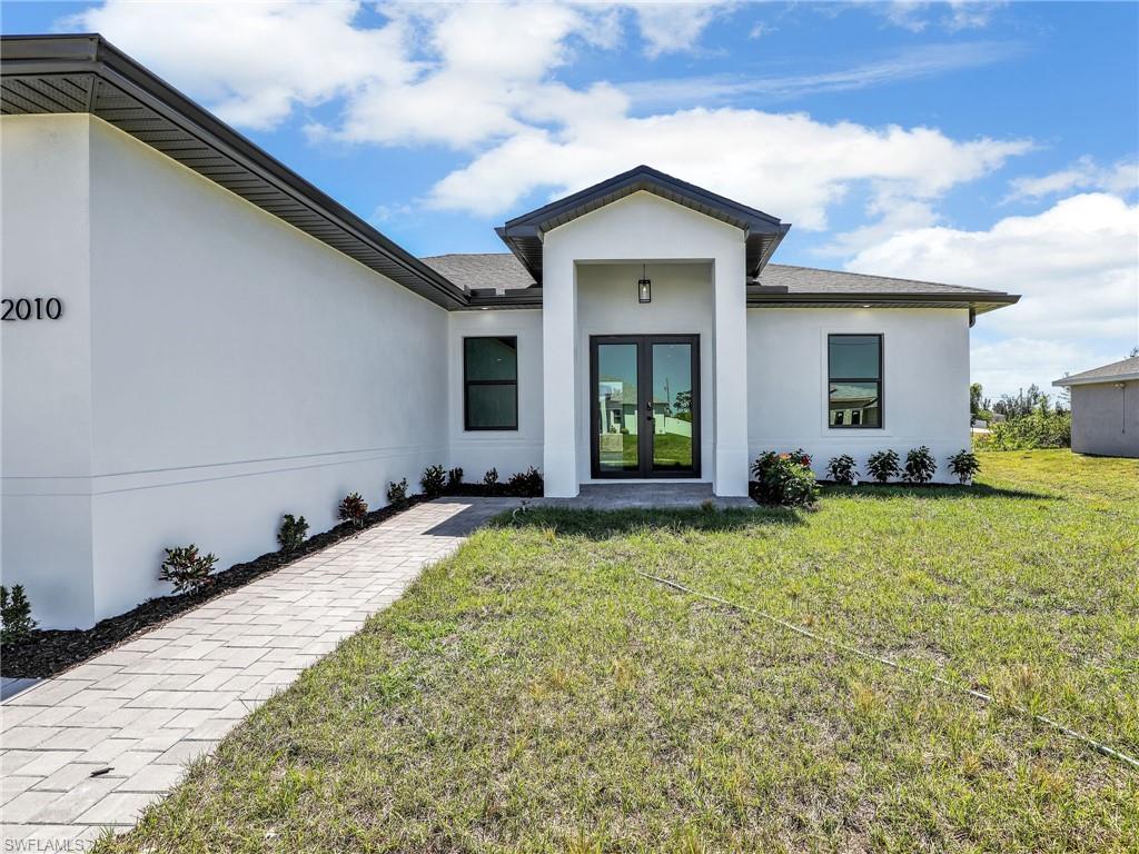 33993 Real Estate Listings Main Image