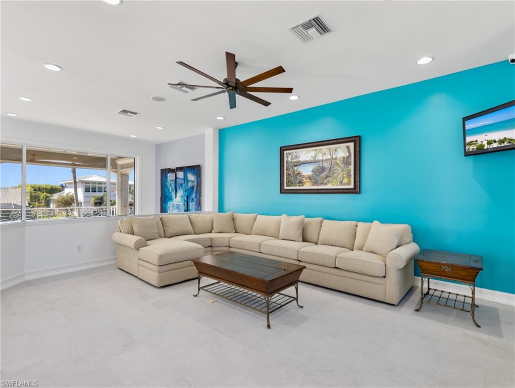 798 Cypress Lake Cir Property Photo 32