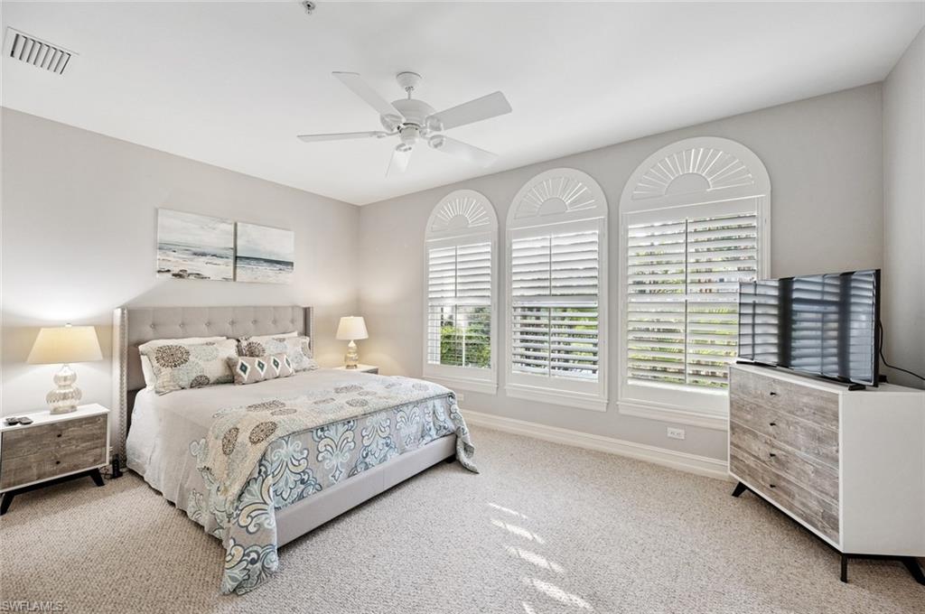 2817 Tiburon Blvd E # 101 Property Photo 9