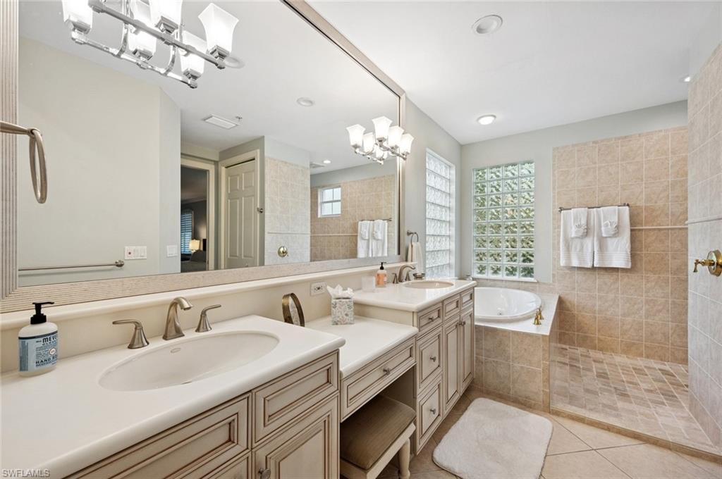 2817 Tiburon Blvd E # 101 Property Photo 13