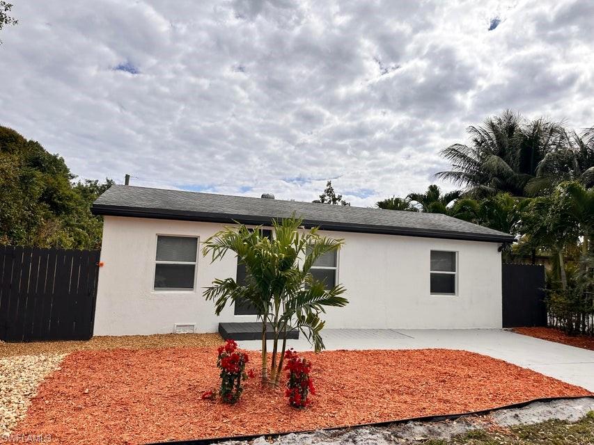 1152 Sunset Road Property Photo