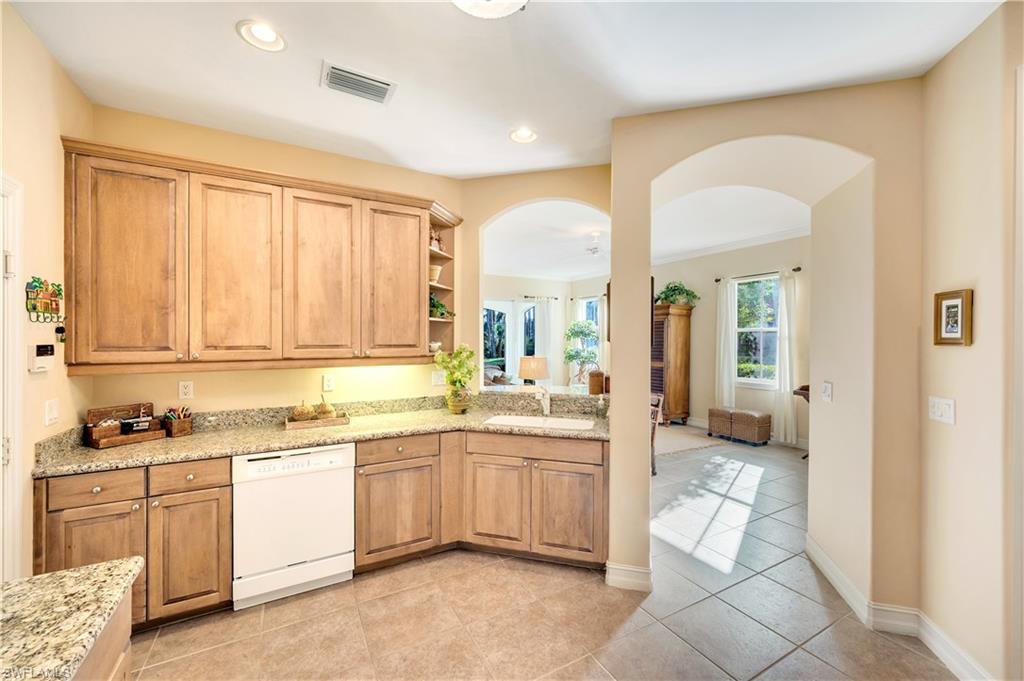 2654 Bolero Dr 8-1 Property Photo 17