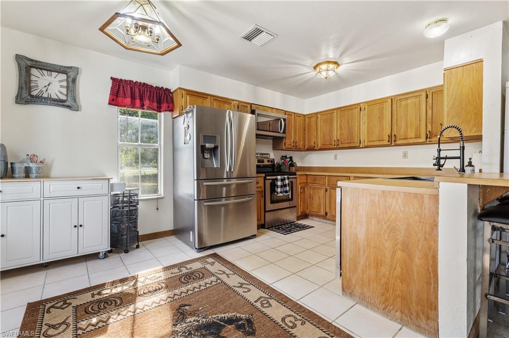3666 Fort Simmons Ave Property Photo 10