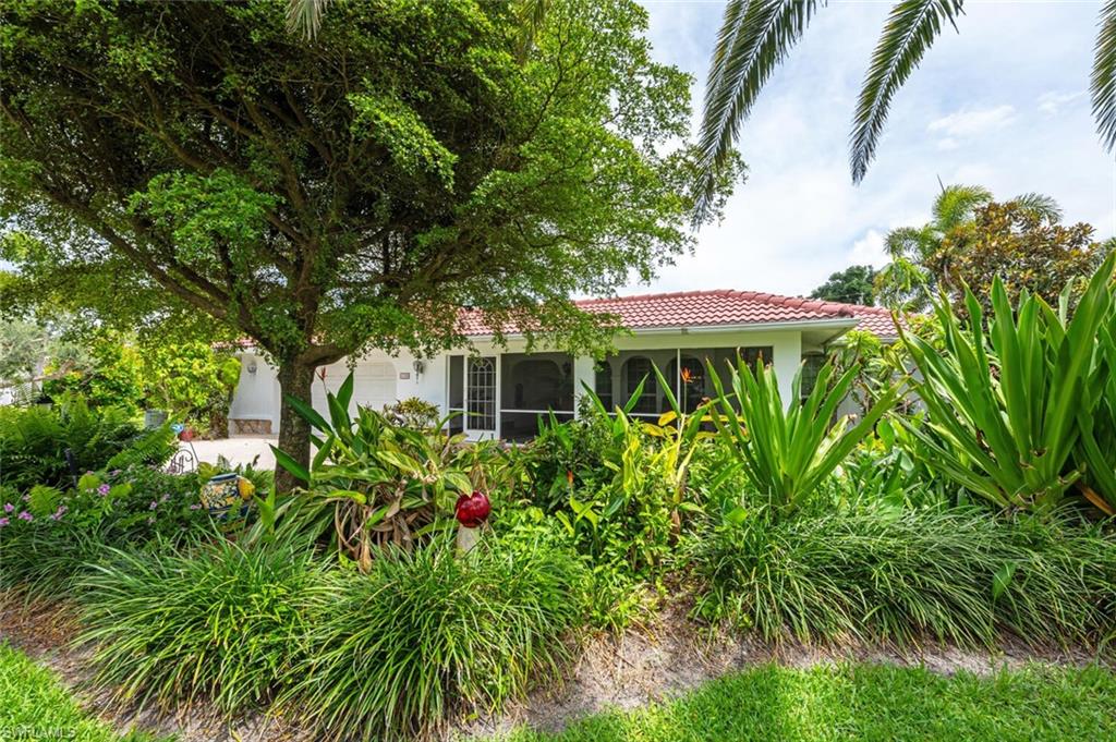 11060 Orangewood Dr Property Photo 4