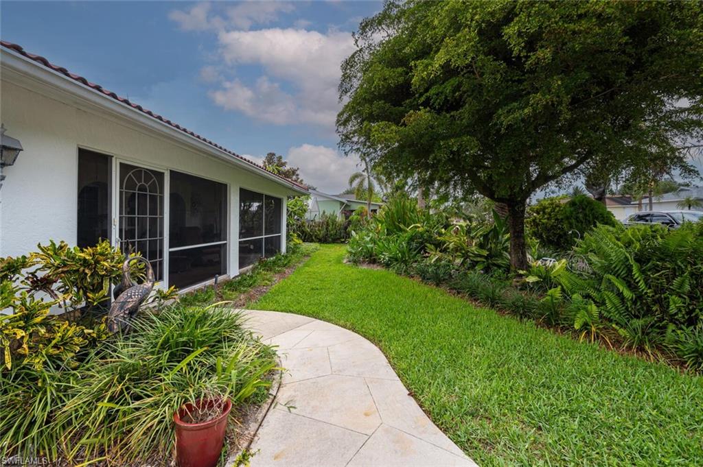 11060 Orangewood Dr Property Photo 5