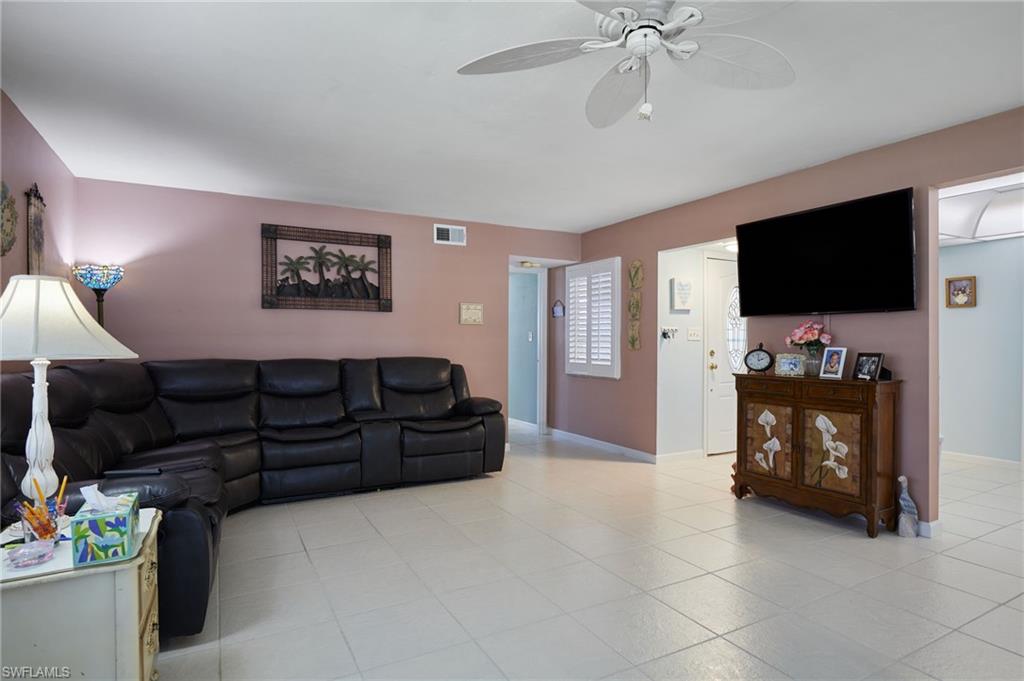 4765 Hidden Harbour Blvd Property Photo 2