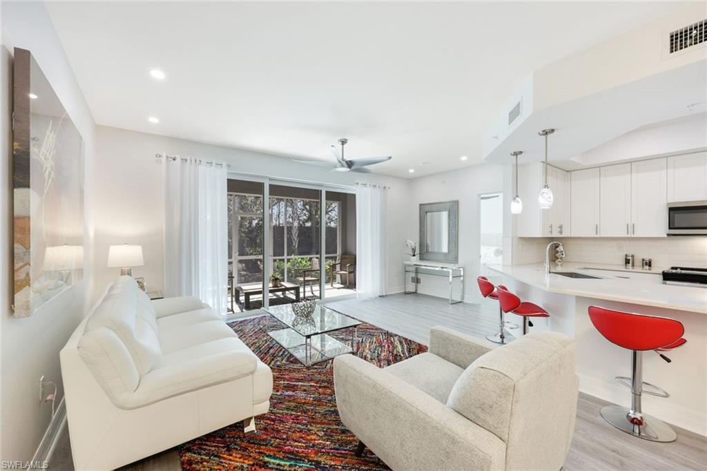 262 Indies Dr E # 102 Property Photo