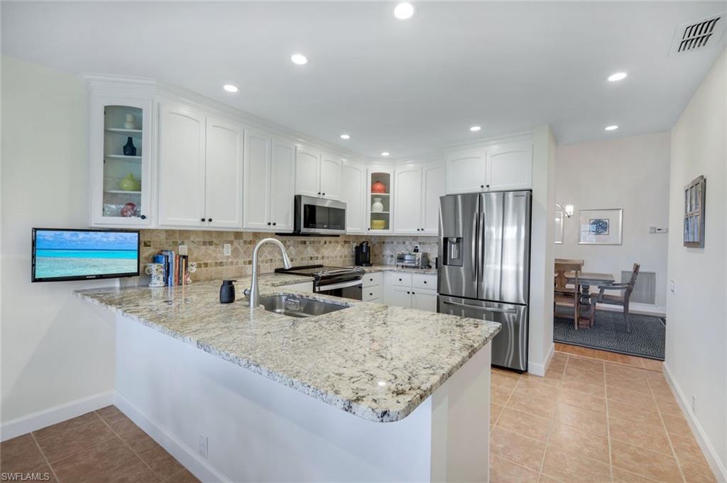 16201 Fairway Woods Dr # 1307 Property Photo 11