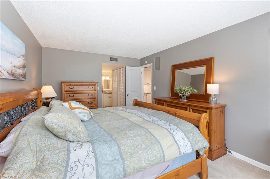 240 Palm Dr # 1 Property Photo 15
