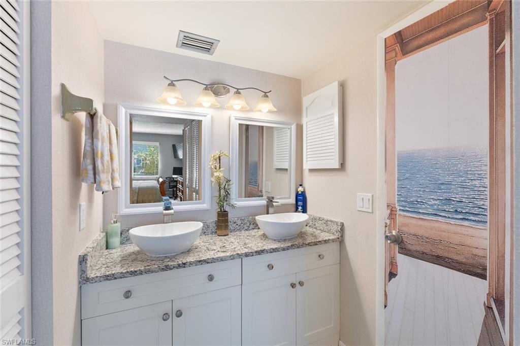 240 Palm Dr # 1 Property Photo 17