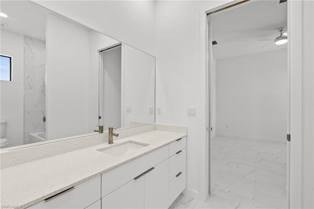 4105 Nw 38th Ter Property Photo 18