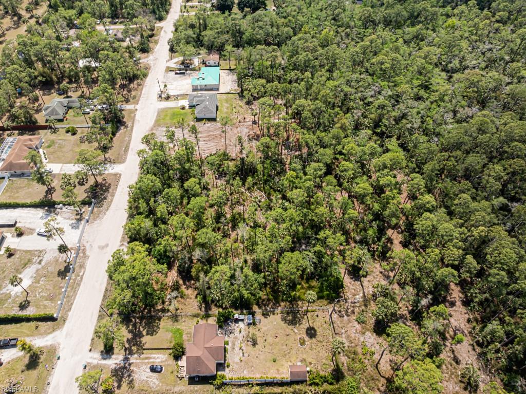 Xxx Della Dr Property Photo 2