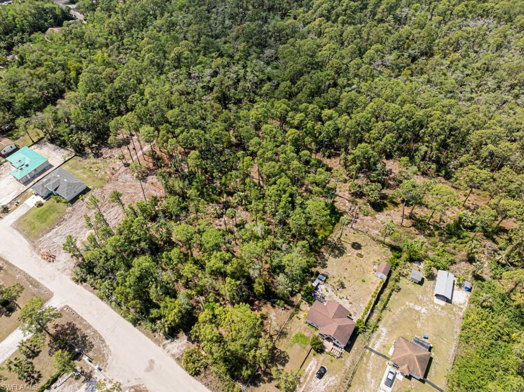 Xxx Della Dr Property Photo 5