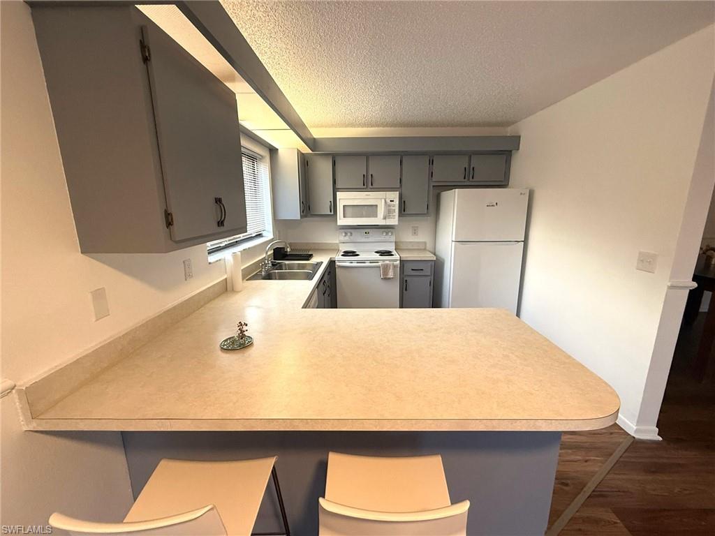 1406 Park Shore Cir # 3 Property Photo 2