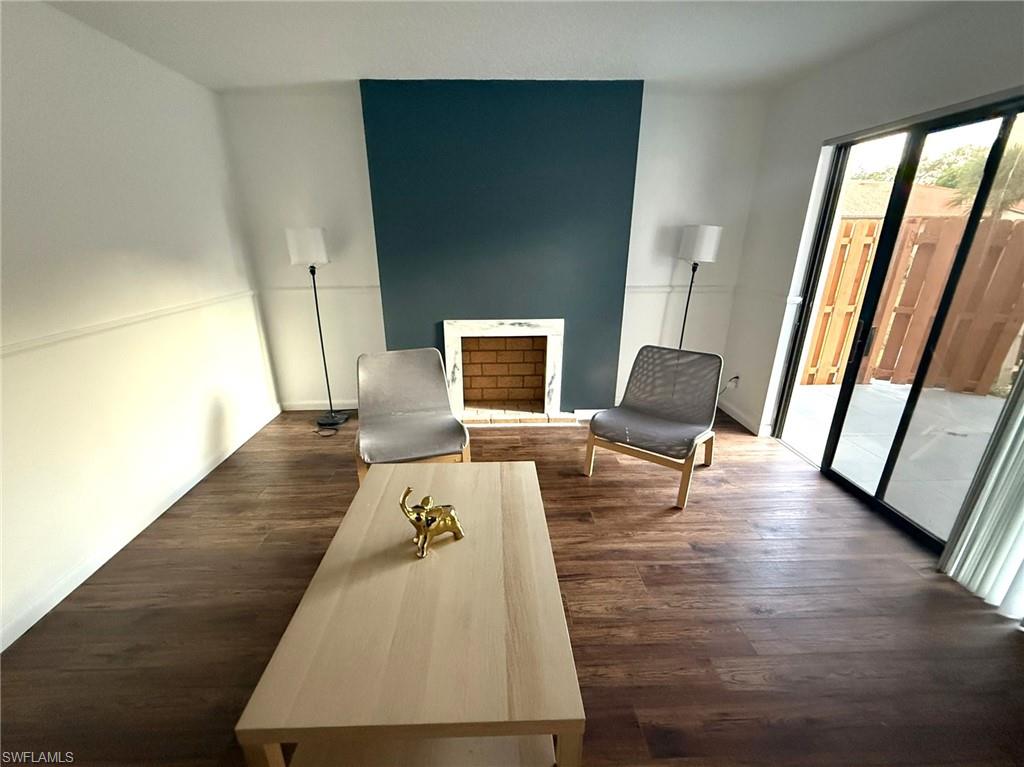 1406 Park Shore Cir # 3 Property Photo 6