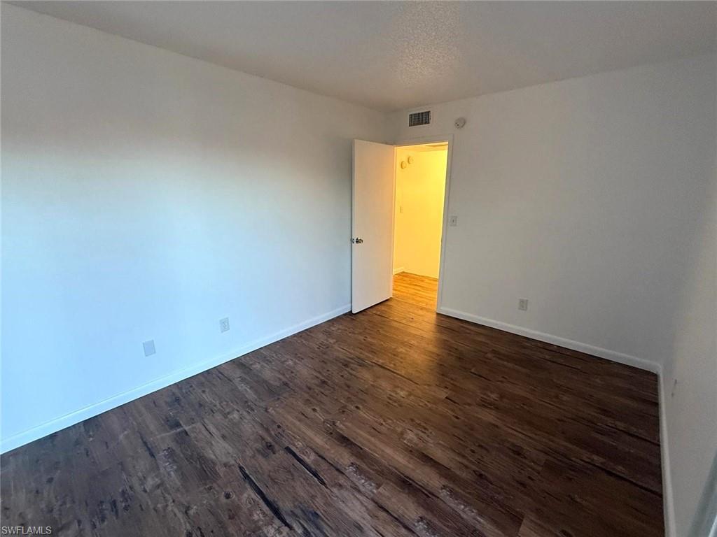 1406 Park Shore Cir # 3 Property Photo 16