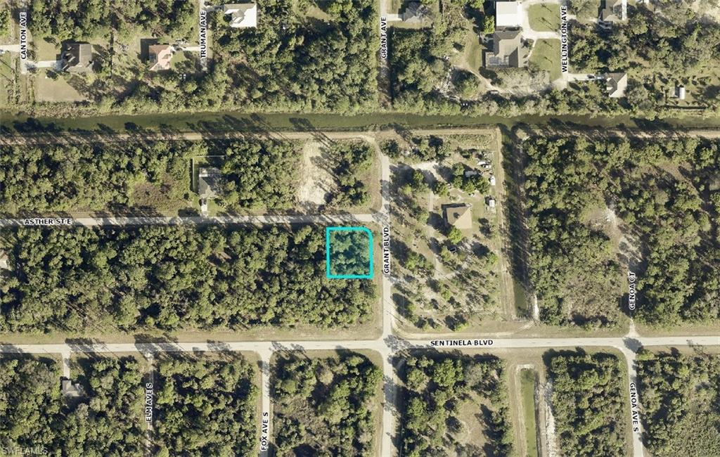 1060 Asther St E Property Photo 2
