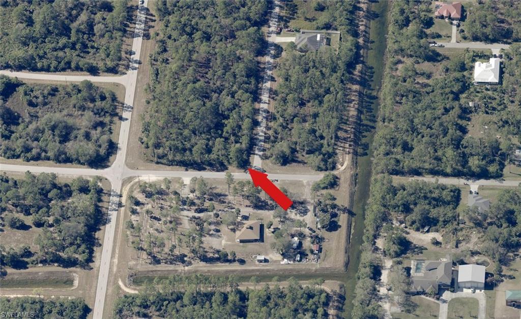 1060 Asther St E Property Photo 4