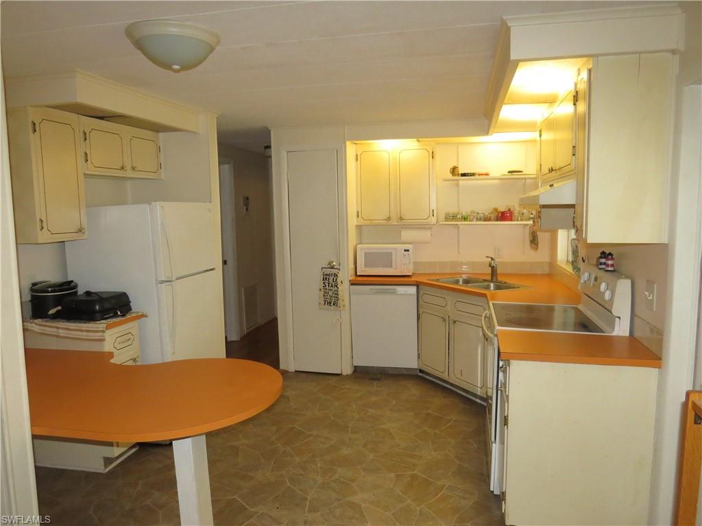 705 Blackburn Blvd Property Photo 9