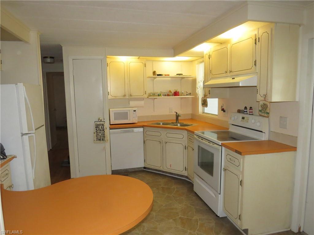 705 Blackburn Blvd Property Photo 10