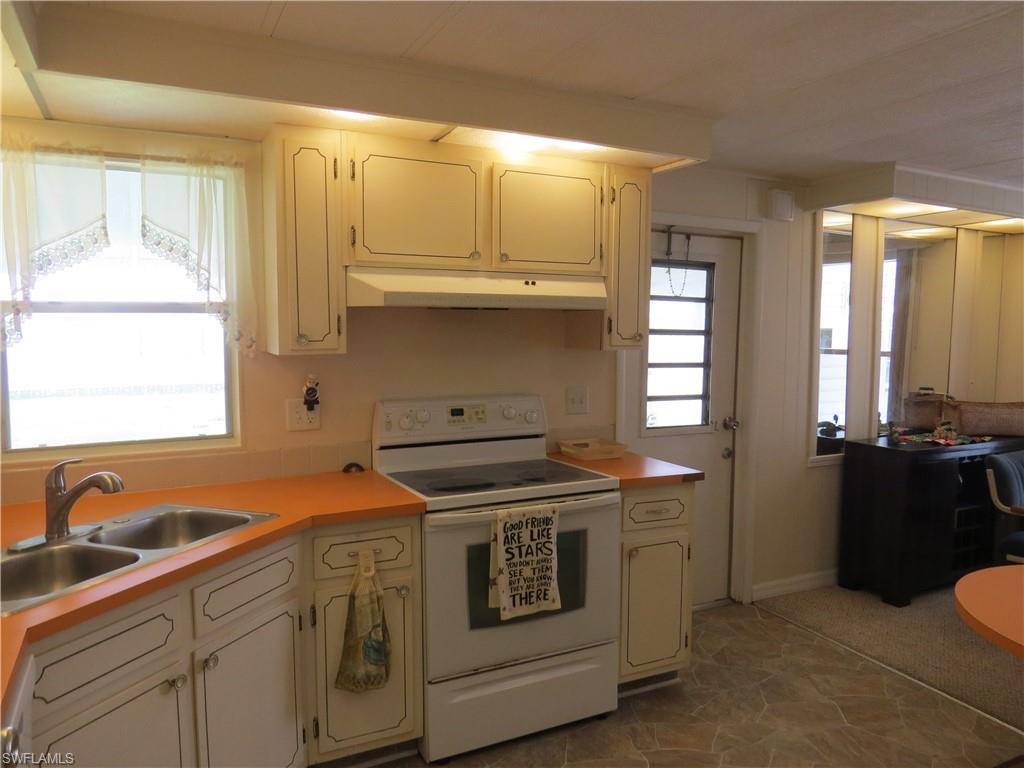 705 Blackburn Blvd Property Photo 11