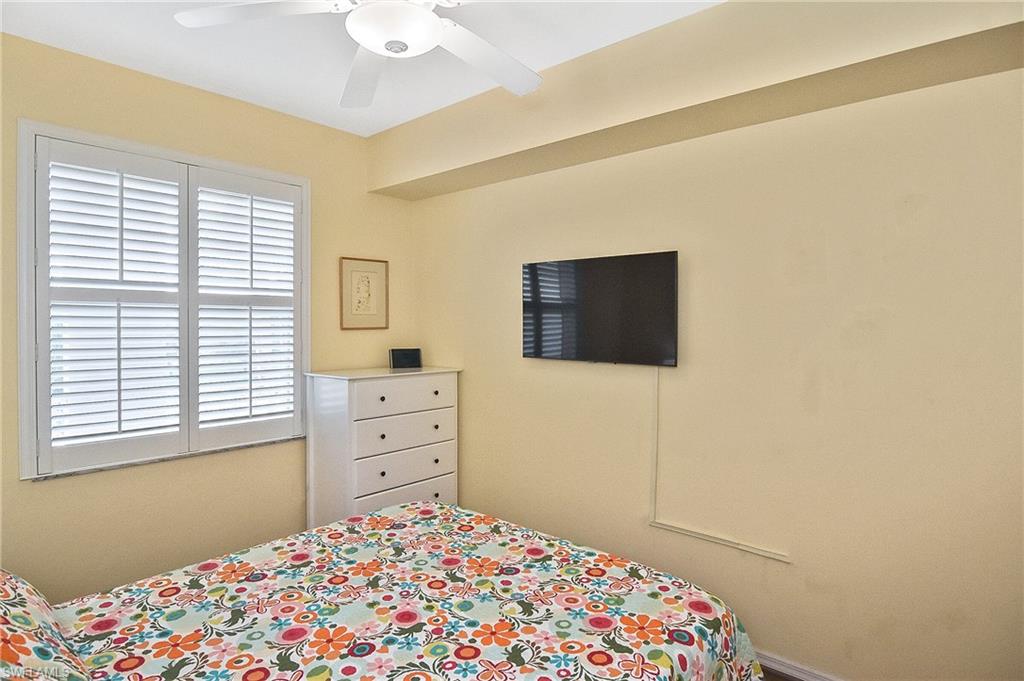 10470 Washingtonia Palm Way # 1233 Property Photo 9