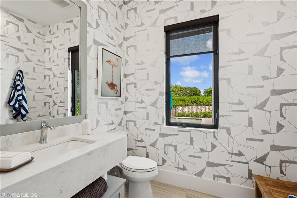 10411 Via Parma Way Property Photo 16