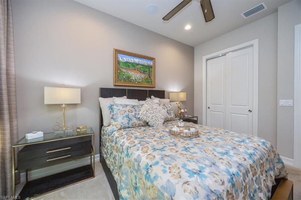 8170 Venetian Pointe Dr Property Photo 26