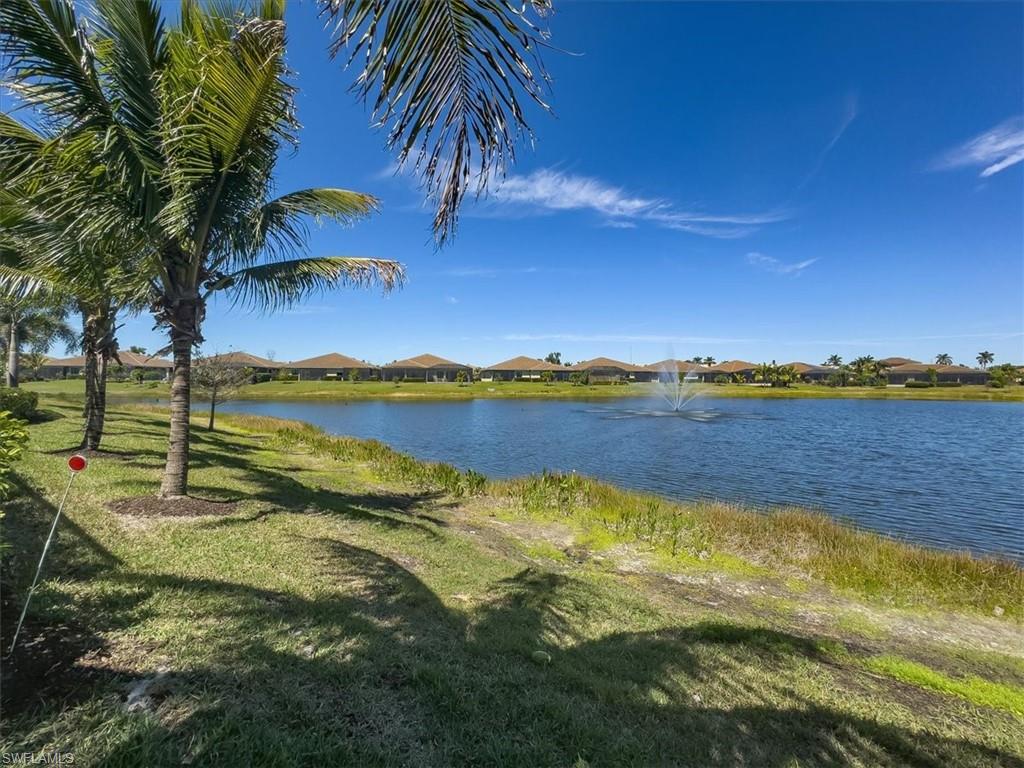 8170 Venetian Pointe Dr Property Photo 42