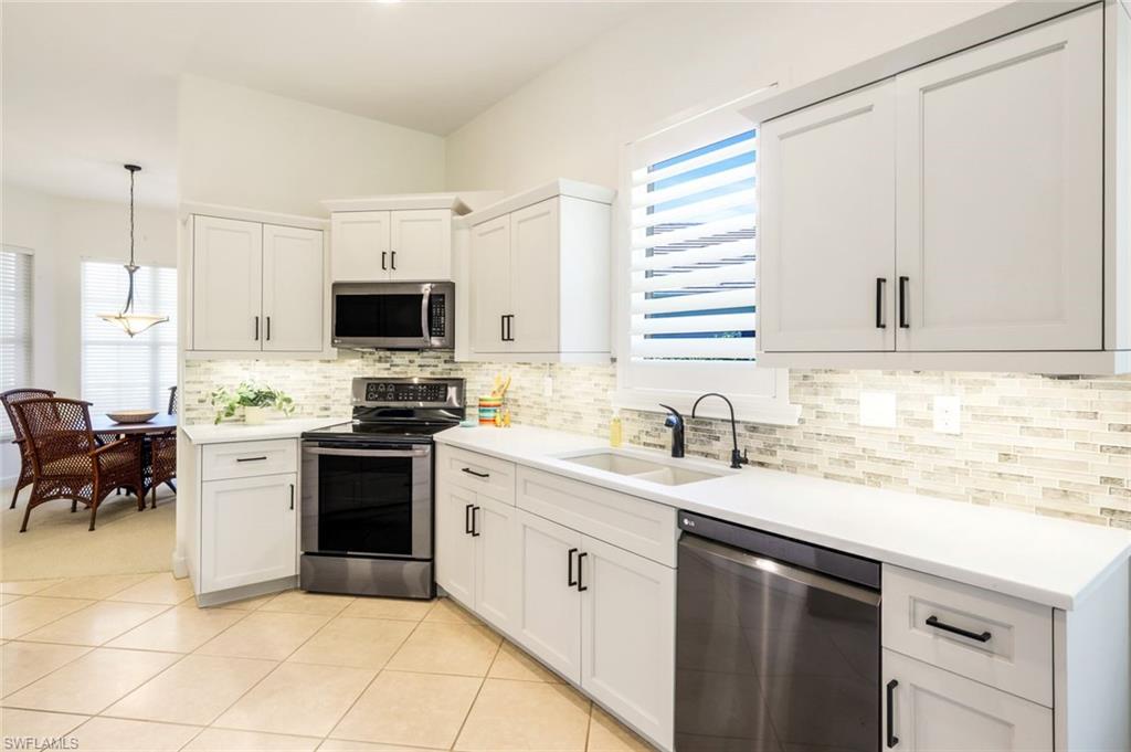 6078 Highwood Park Ct Property Photo 15