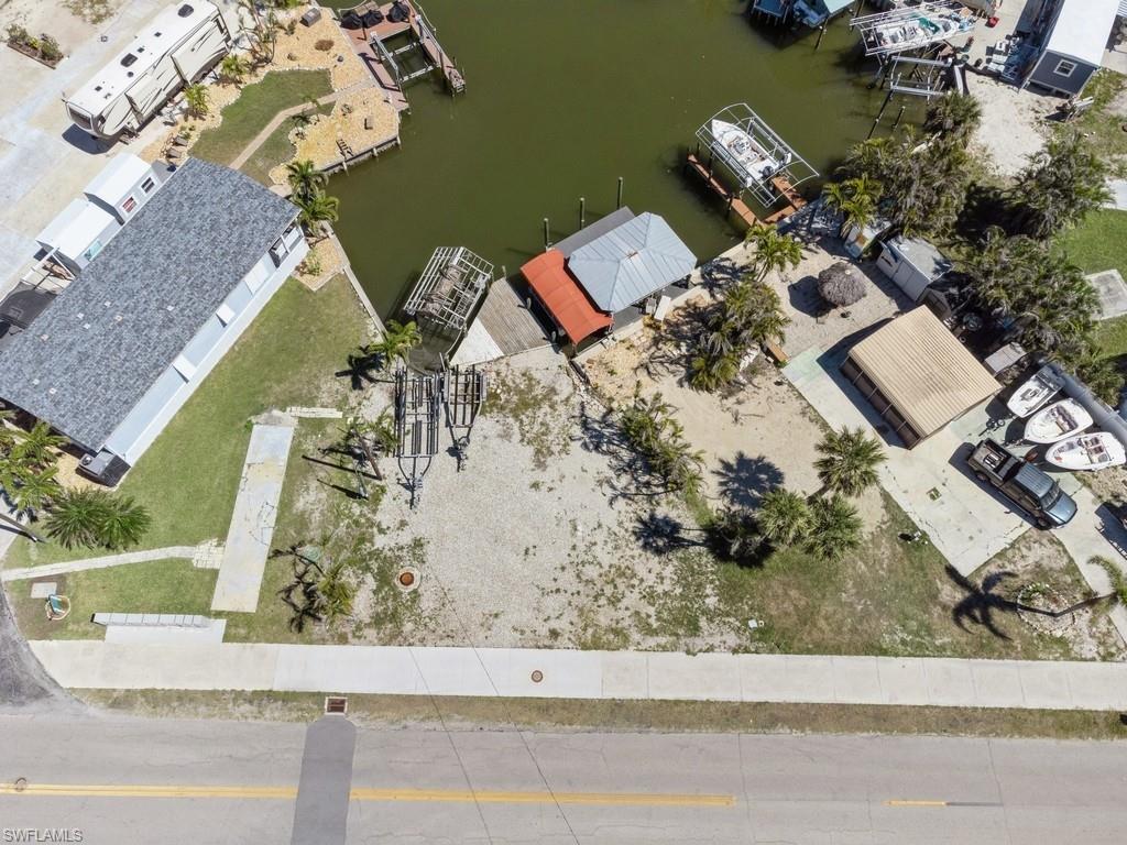 1603 Main St Property Photo 3