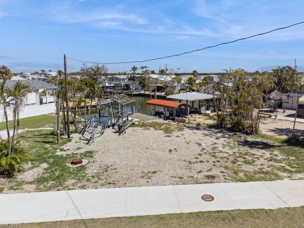 1603 Main St Property Photo 5