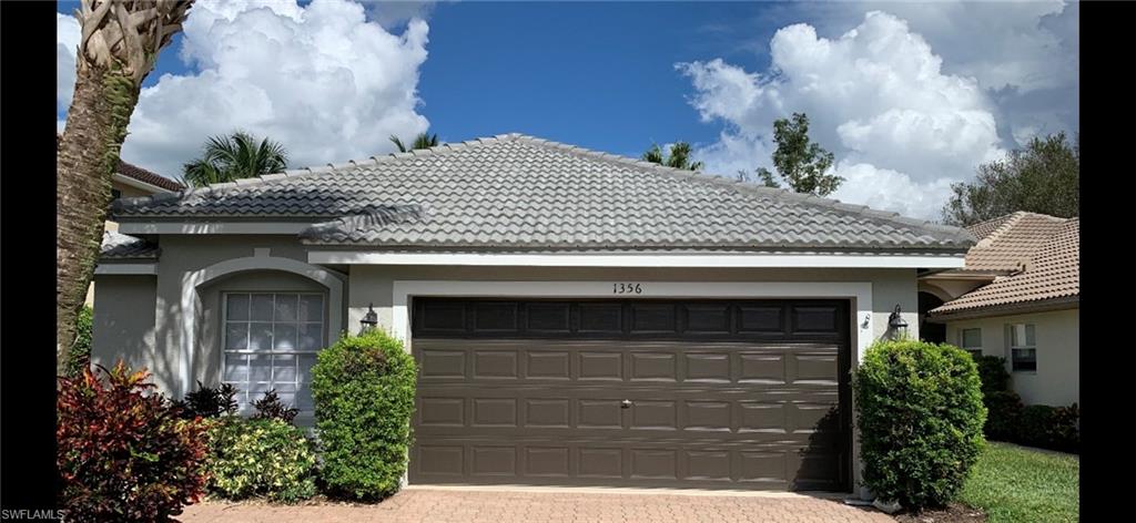 1356 Triandra Ln E Property Photo