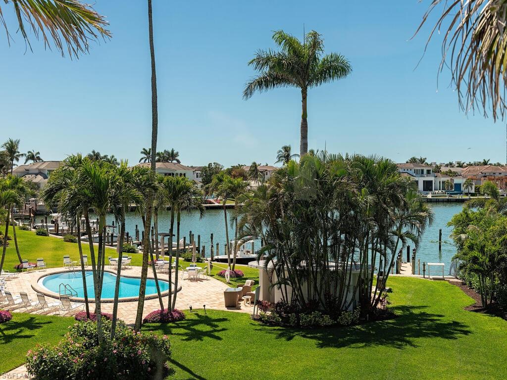400 Park Shore Dr # 304 Property Photo