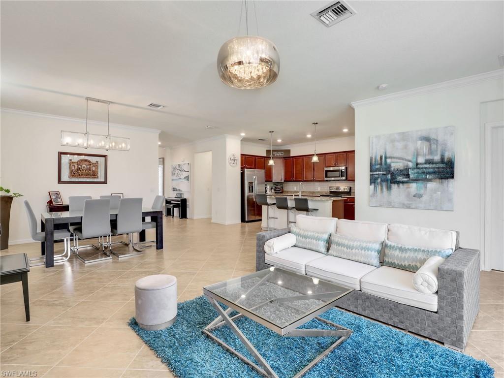 4212 Raffia Palm Cir Property Photo