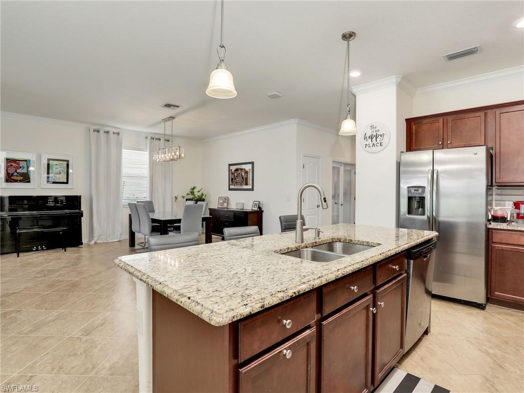 4212 Raffia Palm Cir Property Photo 19