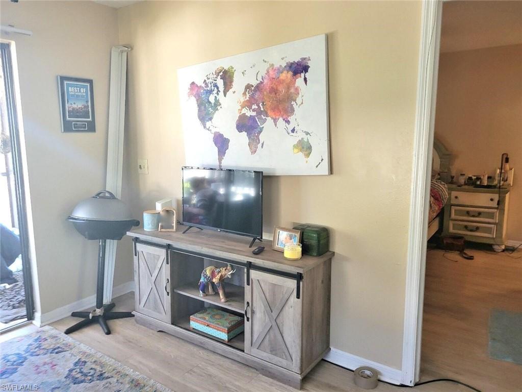5271 Treetops Dr # W201 Property Photo 8