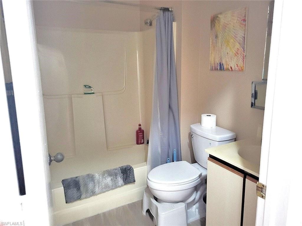 5271 Treetops Dr # W201 Property Photo 16