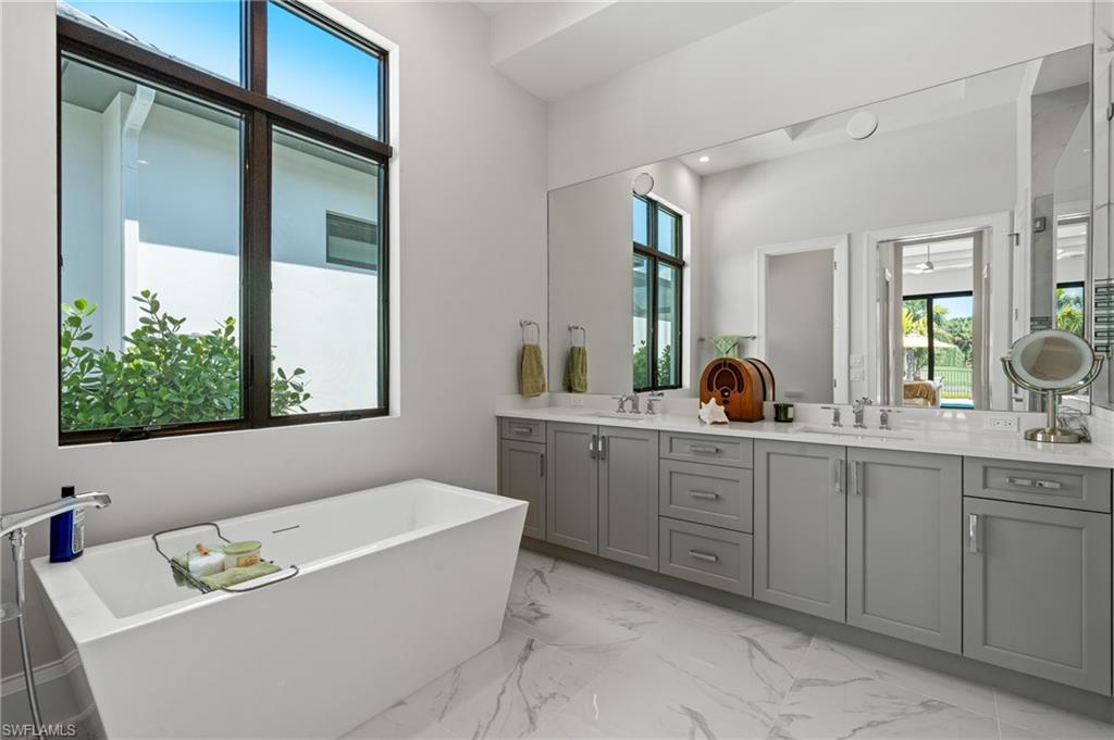 19086 Via Messina Way Property Photo 14