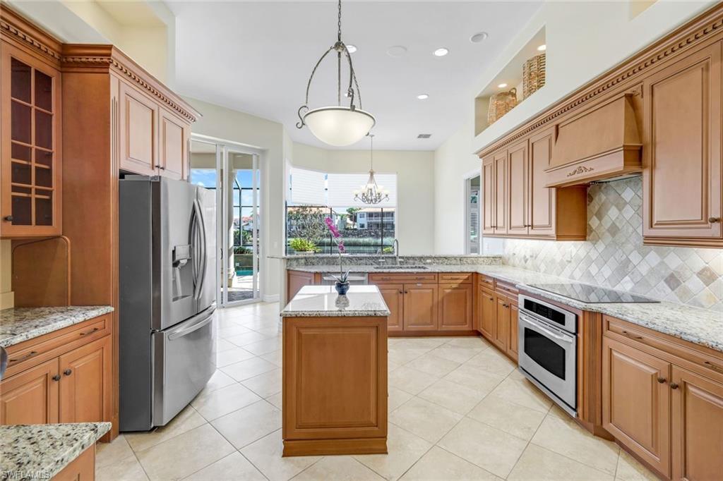 6029 Tarpon Estates Ct Property Photo 9