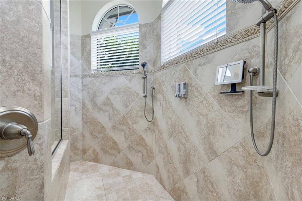 6029 Tarpon Estates Ct Property Photo 17