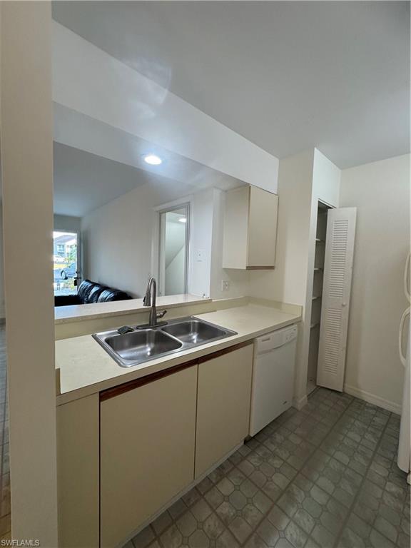 177 Santa Clara Dr # 5 Property Photo 8