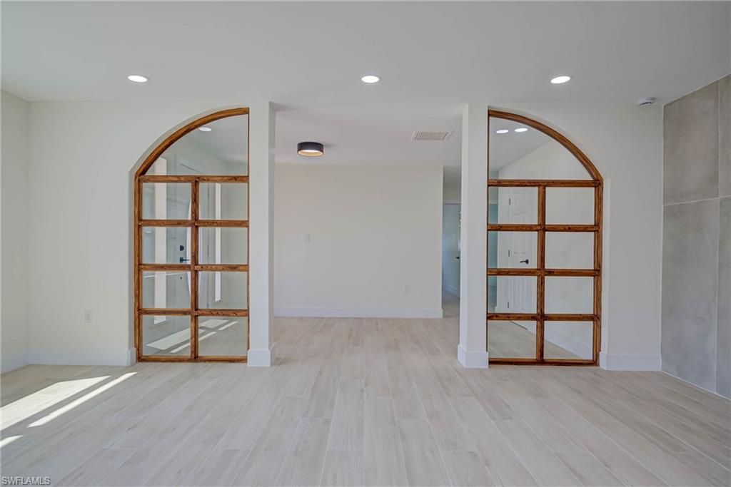 3835 Harold Ave Property Photo 5