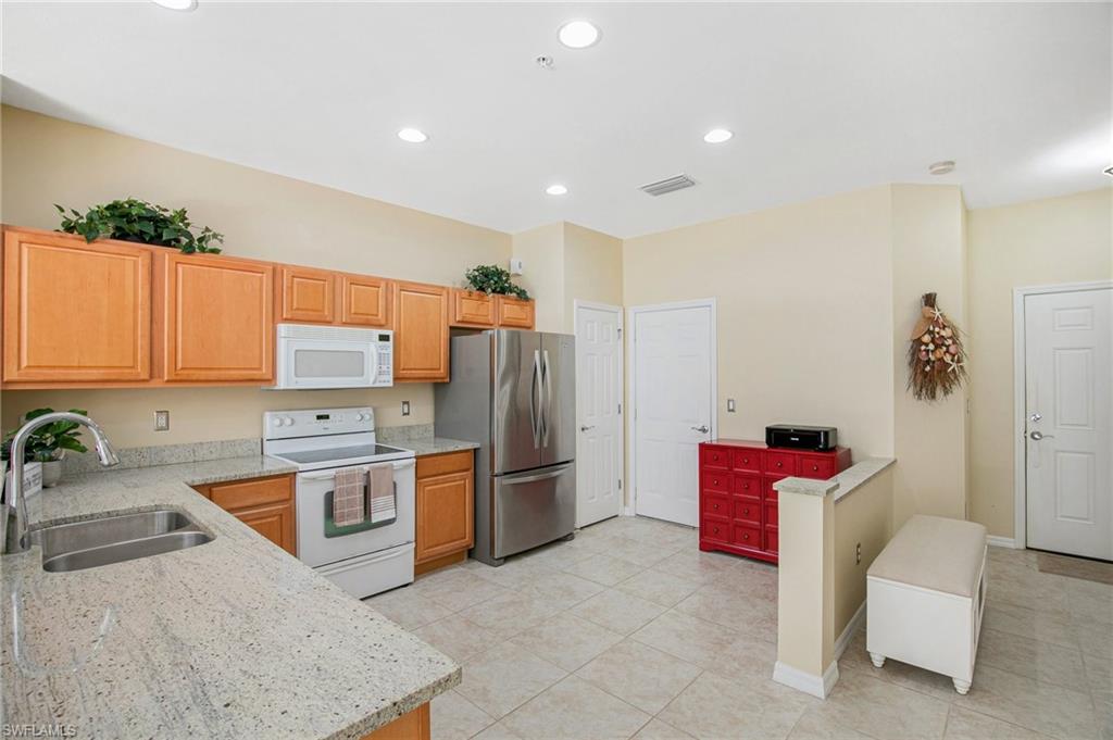 15703 Marcello Cir Property Photo 5