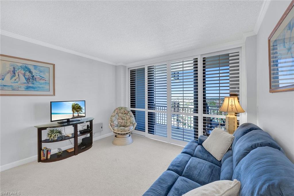 180 Seaview Ct # 1002 Property Photo 3
