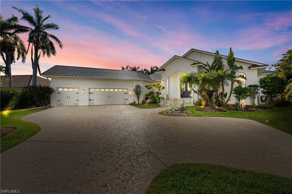 930 E Inlet Dr Property Photo