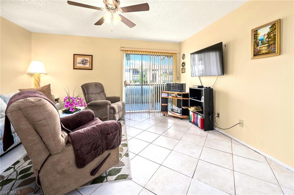 8101 S Woods Cir # 1 Property Photo 2