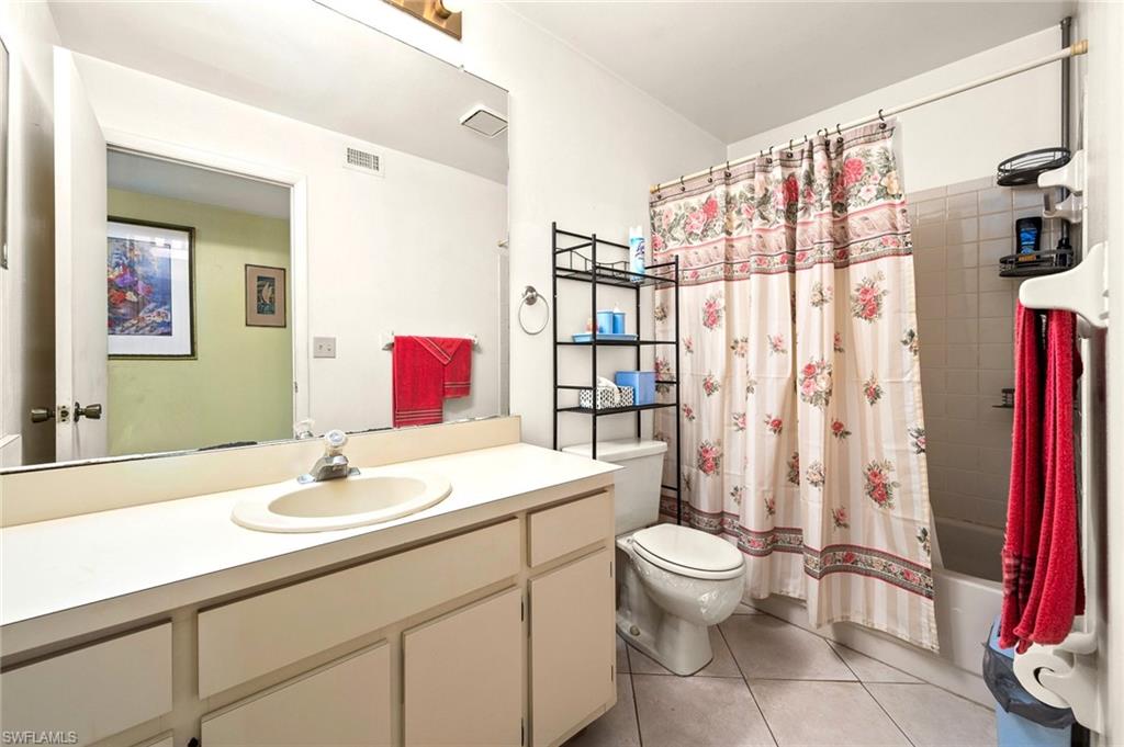 8101 S Woods Cir # 1 Property Photo 14