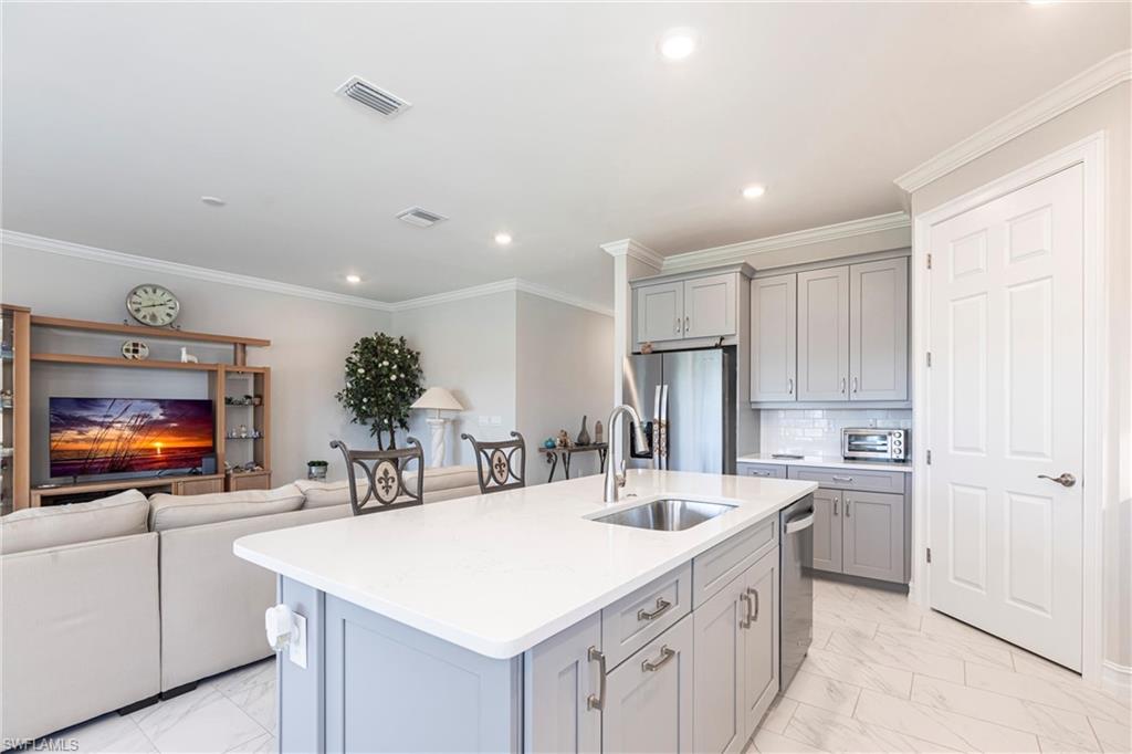 28045 Sanibel Sands St Property Photo 6